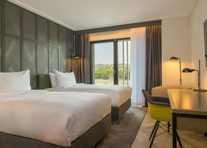 Four Points By Sheraton Danube 4*