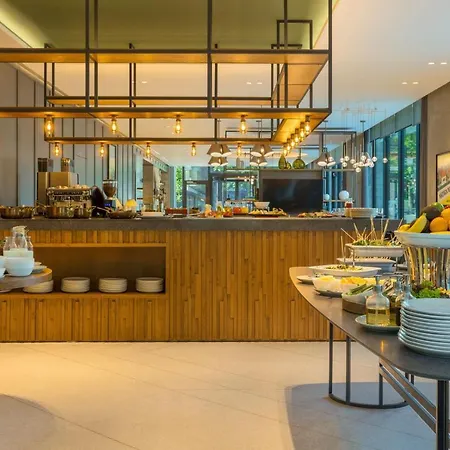 Four Points By Sheraton Danube Hotel Boedapest