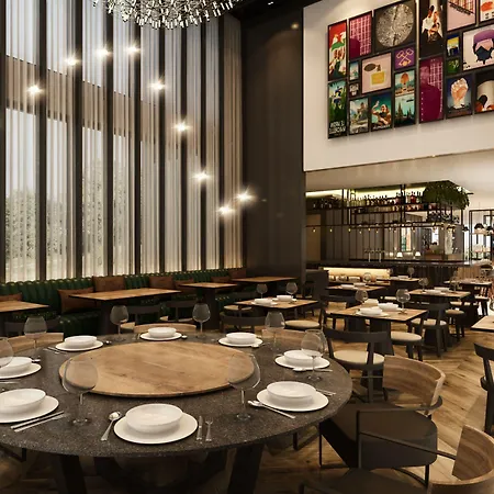 Four Points By Sheraton Danube 4*