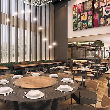 Four Points By Sheraton Danube Hotel