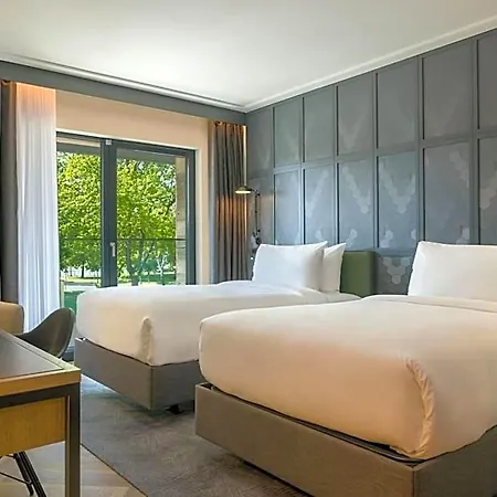 Four Points By Sheraton Danube Hotel Budapeszt